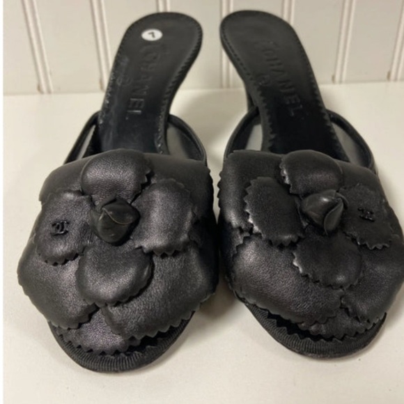 Chanel Lambskin Mesh Camellia Mules logo black kitten heels spring designer - Picture 4 of 8